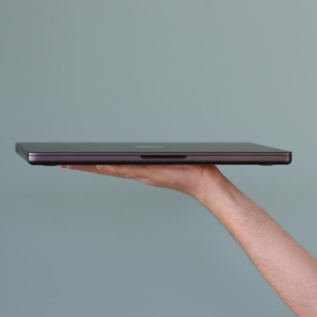 MacBook Pro 14 M5