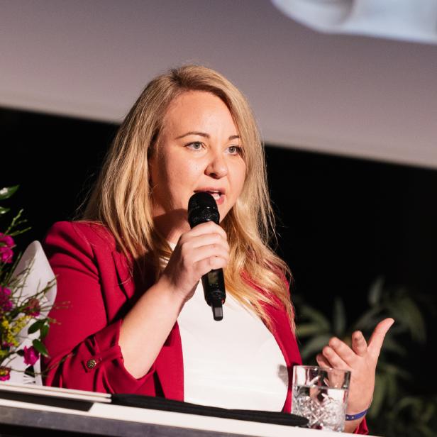 Georgia „Zeta“ Avarikioti  bei der Preisverleihung des Hedy-Lamarr-Preises 2025.