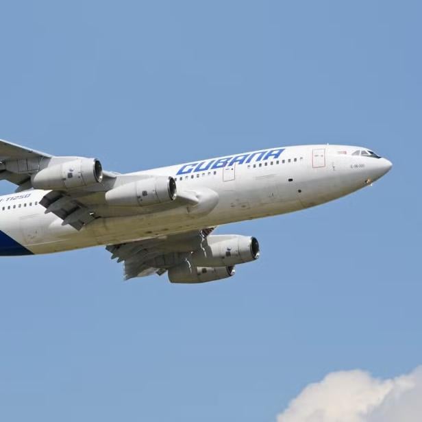 Eine Iljuschin Il-96 der Fluggesellschaft Cubana.