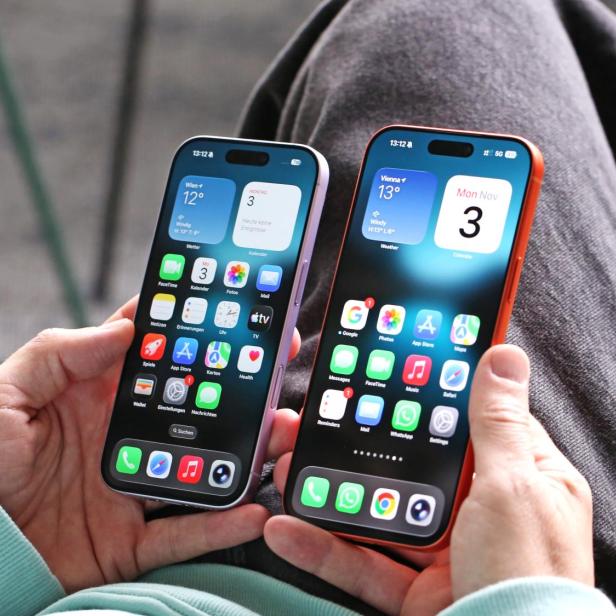 iPhone 17 Pro Max vs. iPhone 17