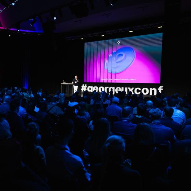 Maurizio Poletto, Chief Platform Officer der Erste Group bei der Eröffnung der "George UX Conf 2025"