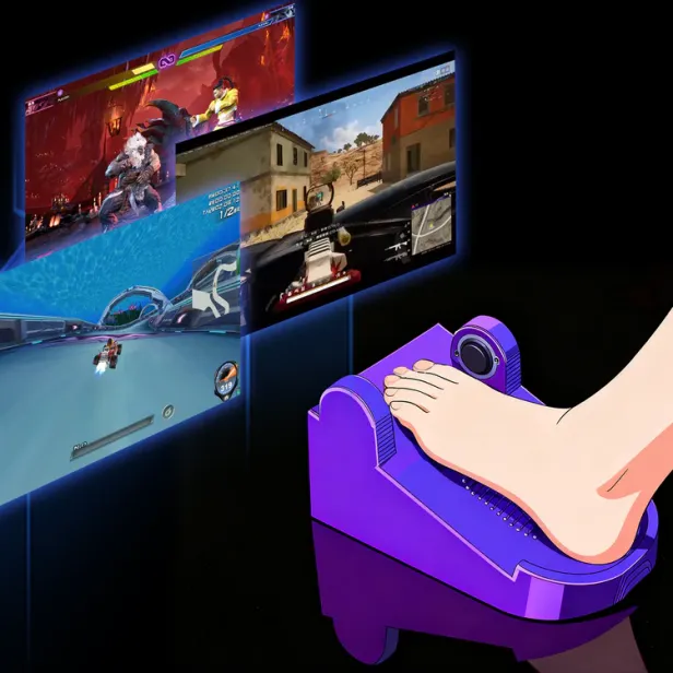 Zu sehen ist das Fuß Keyboard und die dazu passenden Spiele auf Bildschirmen 