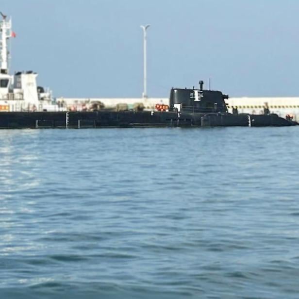 Das erste Foto, das das mysteriöse chinesische Schiff von der Seite zeigt