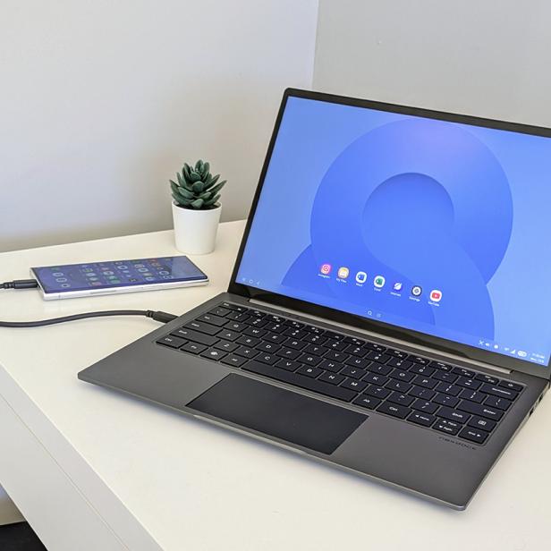 Der hole Laptop von NexDock