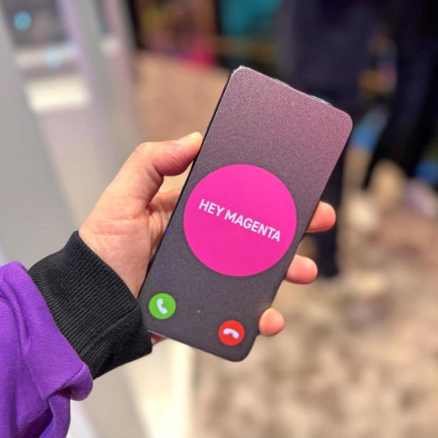 Deutsche Telekom bringt KI-Funktionen direkt in das Mobilfunknetz