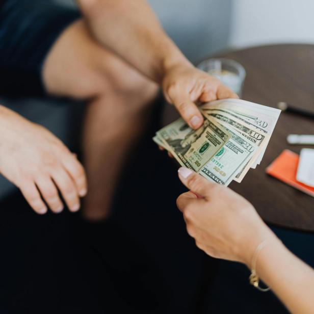 Das passiert, wenn man KI-Agenten Geld in die Hand drückt