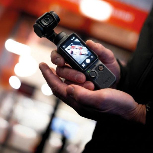 DJI Osmo Pocket 4