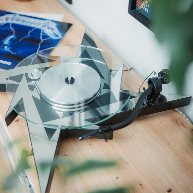 Pro-Ject Metallica
