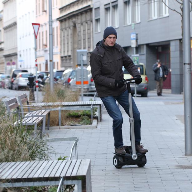 Der Robstep Robin M1 Personentransporter in Fahrt