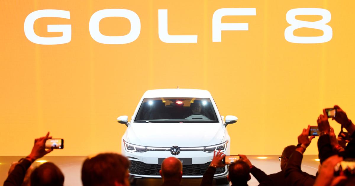 Vw Introduces Golf 8 With Id 3 Inspired Interior