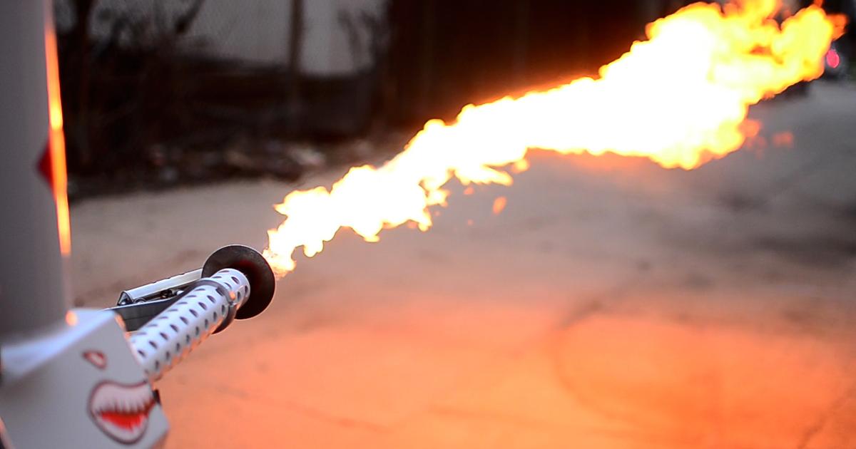 Flammenwerfer-Verkauf boomt in den USA