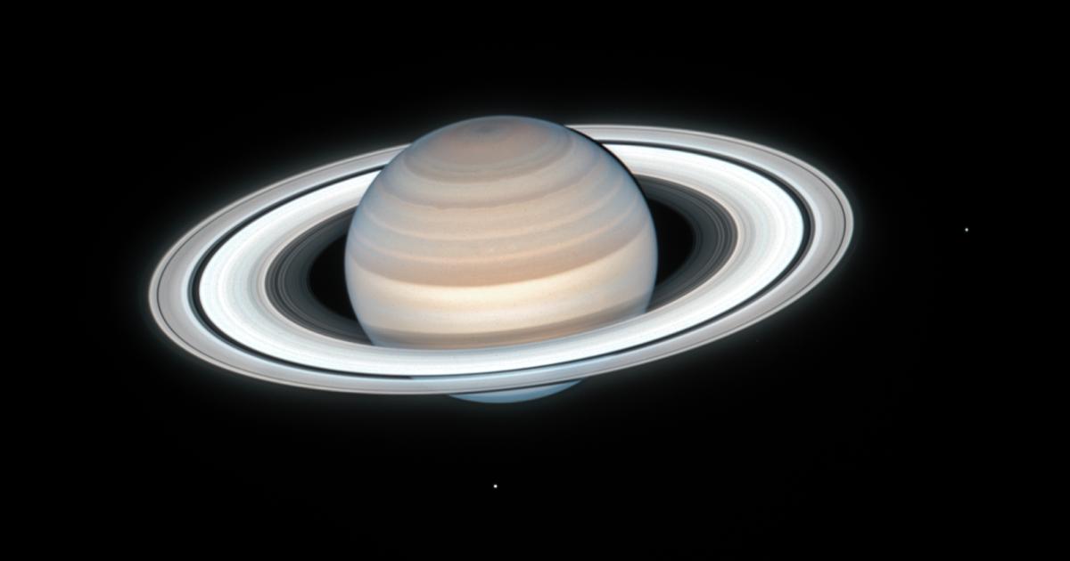 Der Saturn verändert seine Farbe