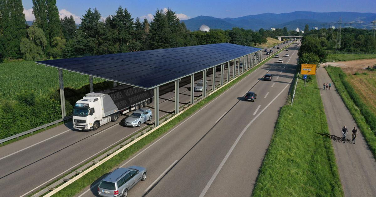 Autobahn wird mit Solarzellen überdacht: Bau startet noch heuer