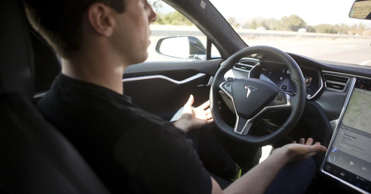Tesla-Ingenieur packt aus: Werbevideo von Autopilot war Fake