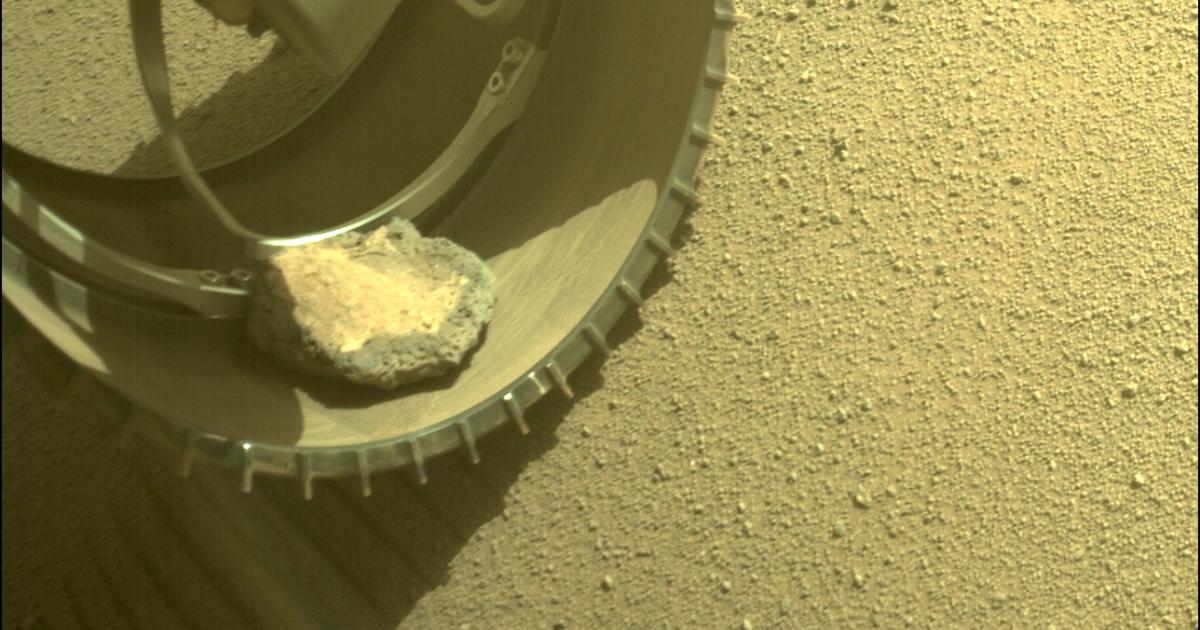 The Mars probe gets rid of the uninvited guest after a year