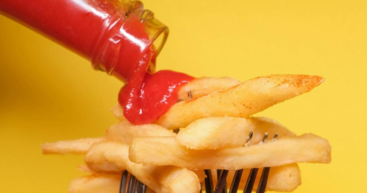 Wie-man-den-letzten-Rest-aus-Ketchup-Flaschen-herauskriegt