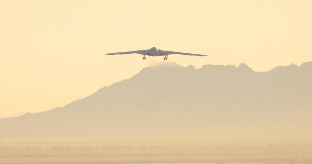 Riesiger-Stealth-Nurfl-gler-auf-Milit-rbasis-in-China-aufgetaucht