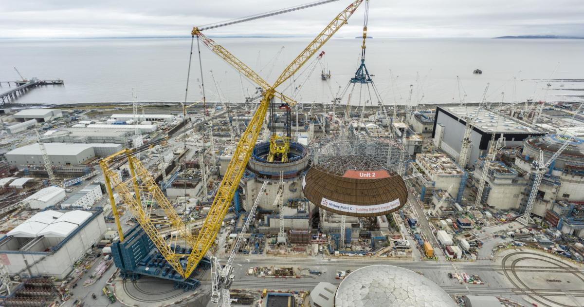 Kuppel-f-r-Atomreaktor-Der-st-rkste-Kran-der-Welt-in-Aktion
