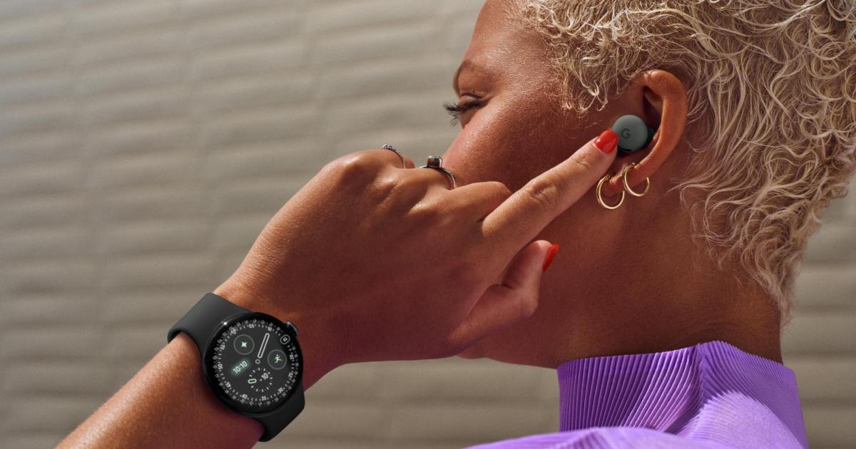 Google-stellt-Smartwatch-und-g-nstige-Kopfh-rer-vor