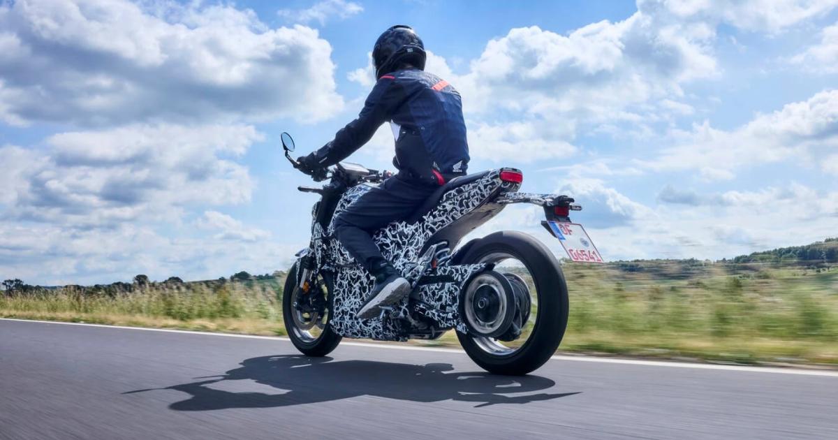 Hondas-zeigt-erstmals-Video-von-seinem-Elektro-Motorrad-auf-der-Stra-e
