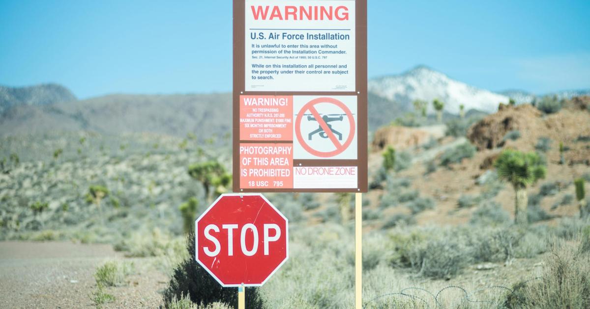 Mysteri-ser-Flugzeugabsturz-nahe-Area-51-wirft-Fragen-auf