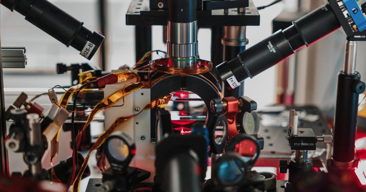 Forscher-erschaffen-Mini-Universum-um-Zeit-zu-messen