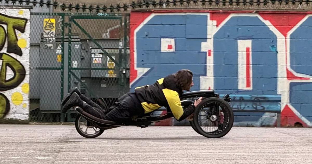 Auf-diesem-E-Bike-liegt-man-mit-dem-Gesicht-nach-vorne