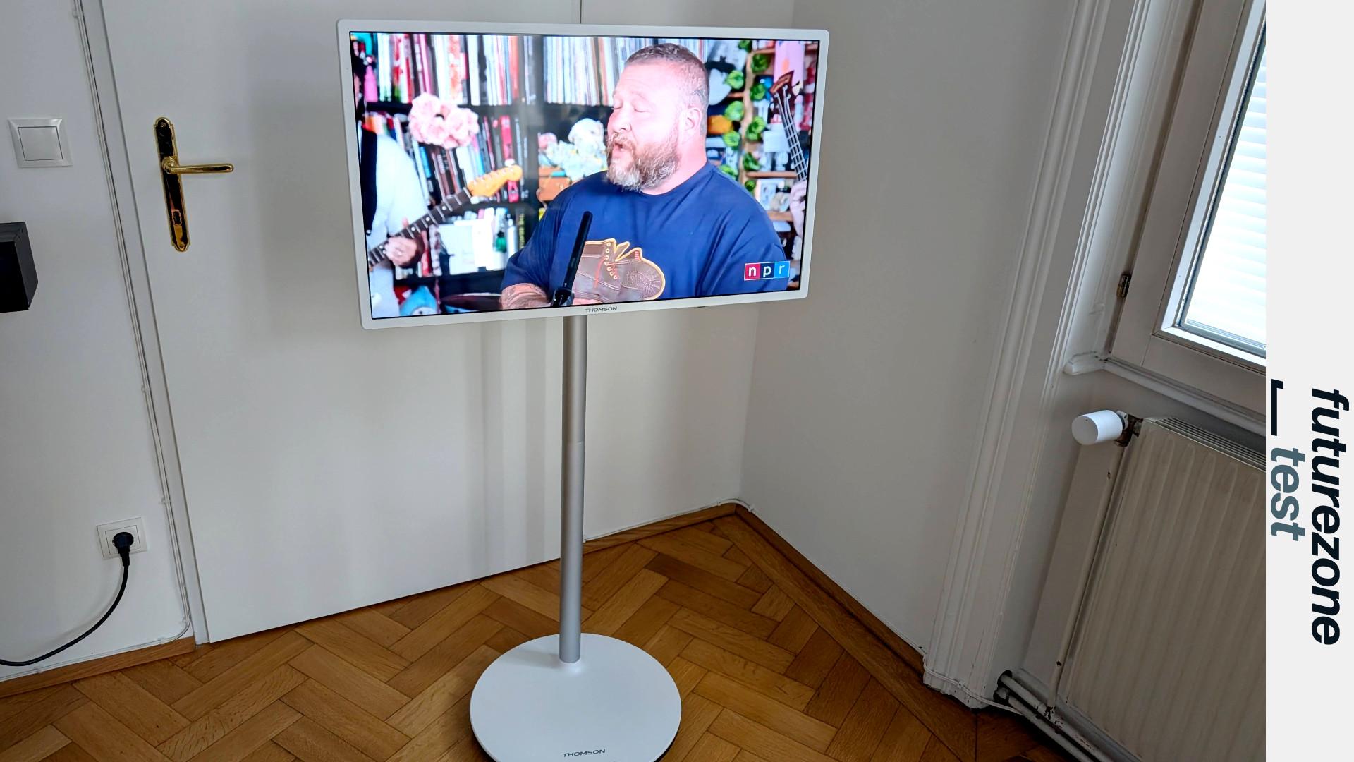 Thomson Go TV im Test: Rollbarer Fernseher mit Akku