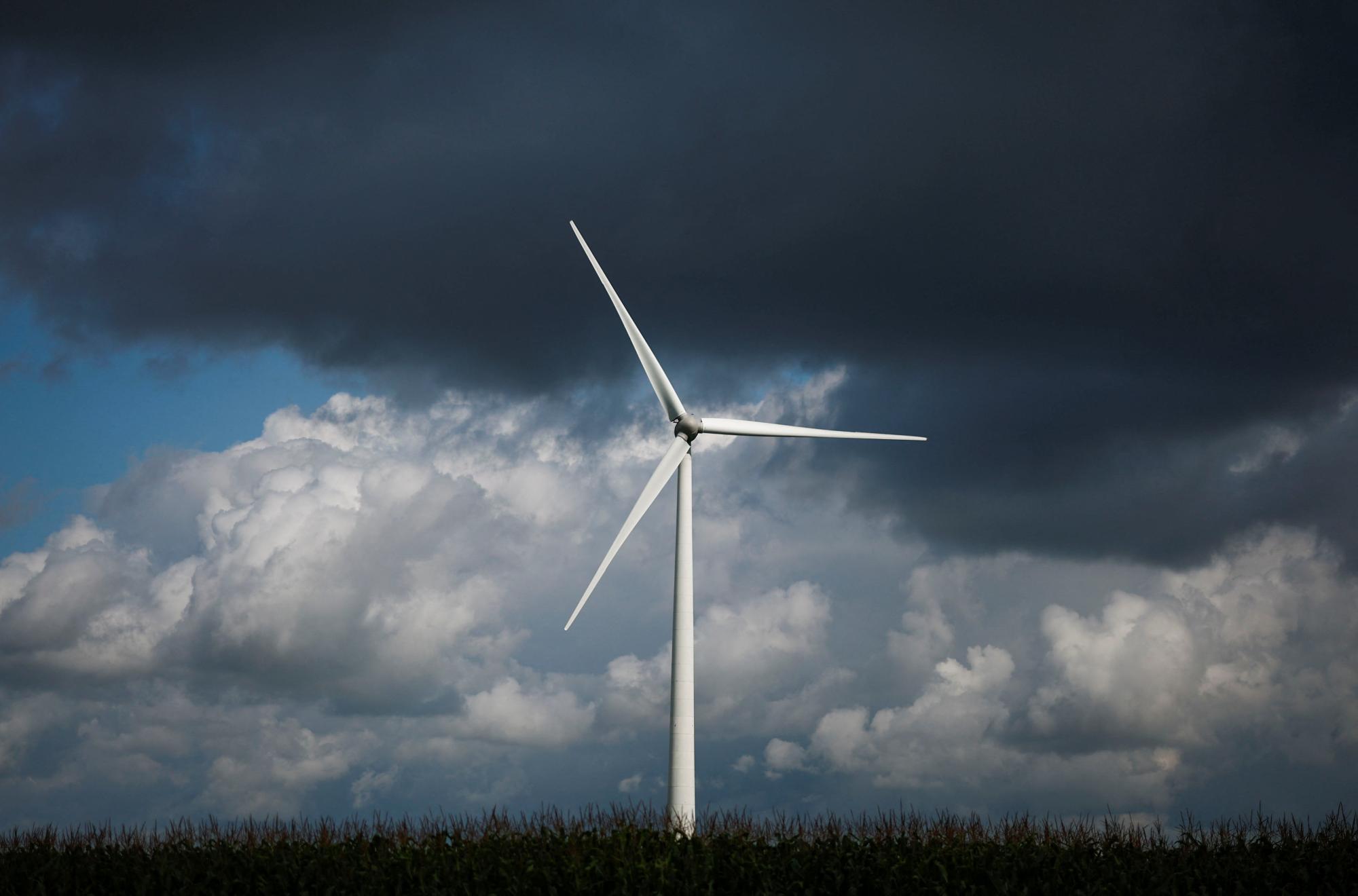 So stark schwingen Windräder bei einer Notbremsung