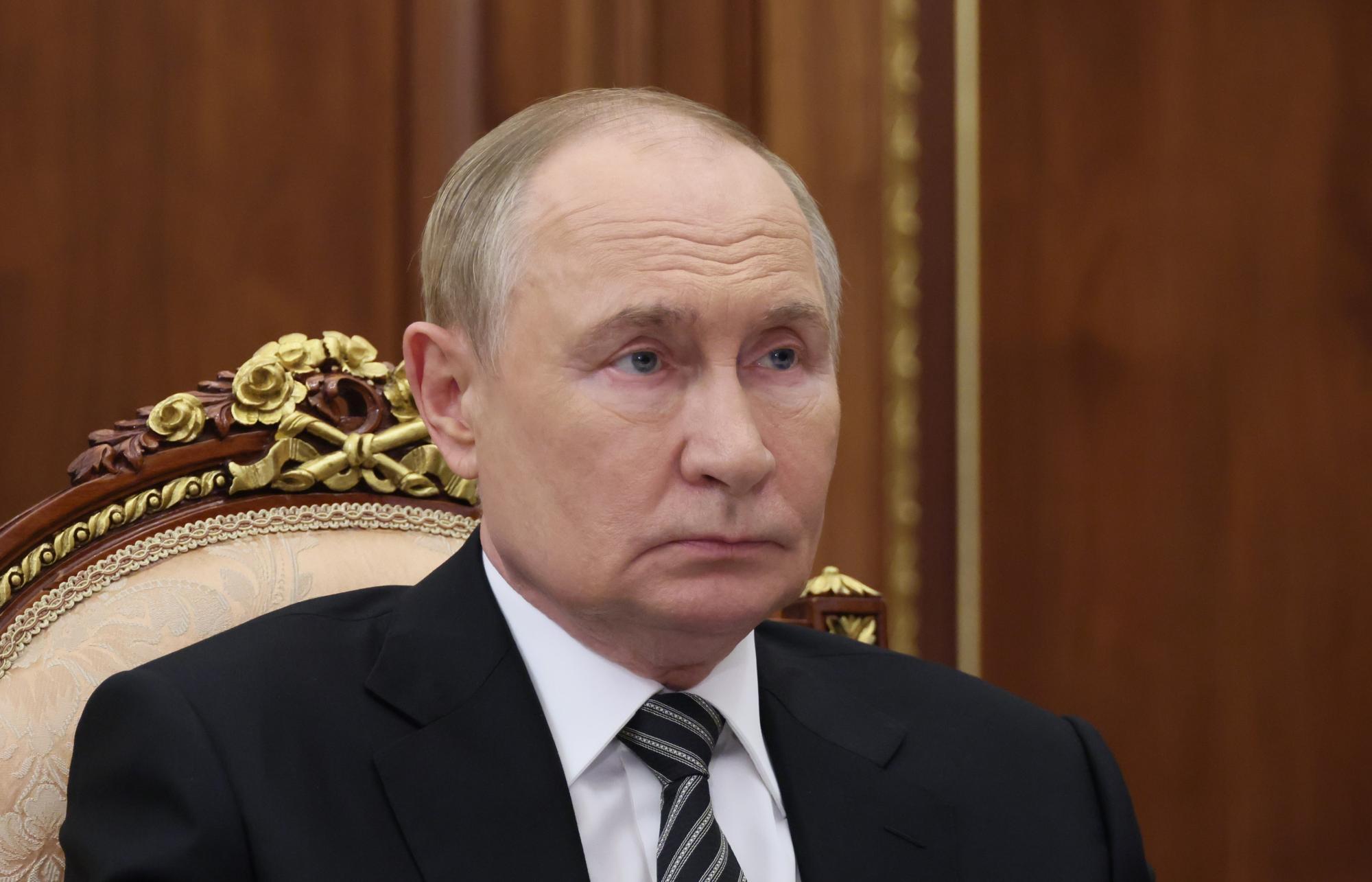 Rusija bo prednamestila aplikacijo MAX na telefone in tablične računalnike