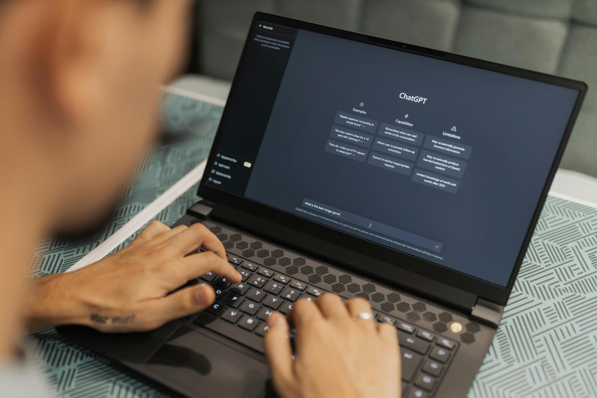 ChatGPT spuckt bei Sicherheitstest Bombenanleitungen und Hackingtipps aus